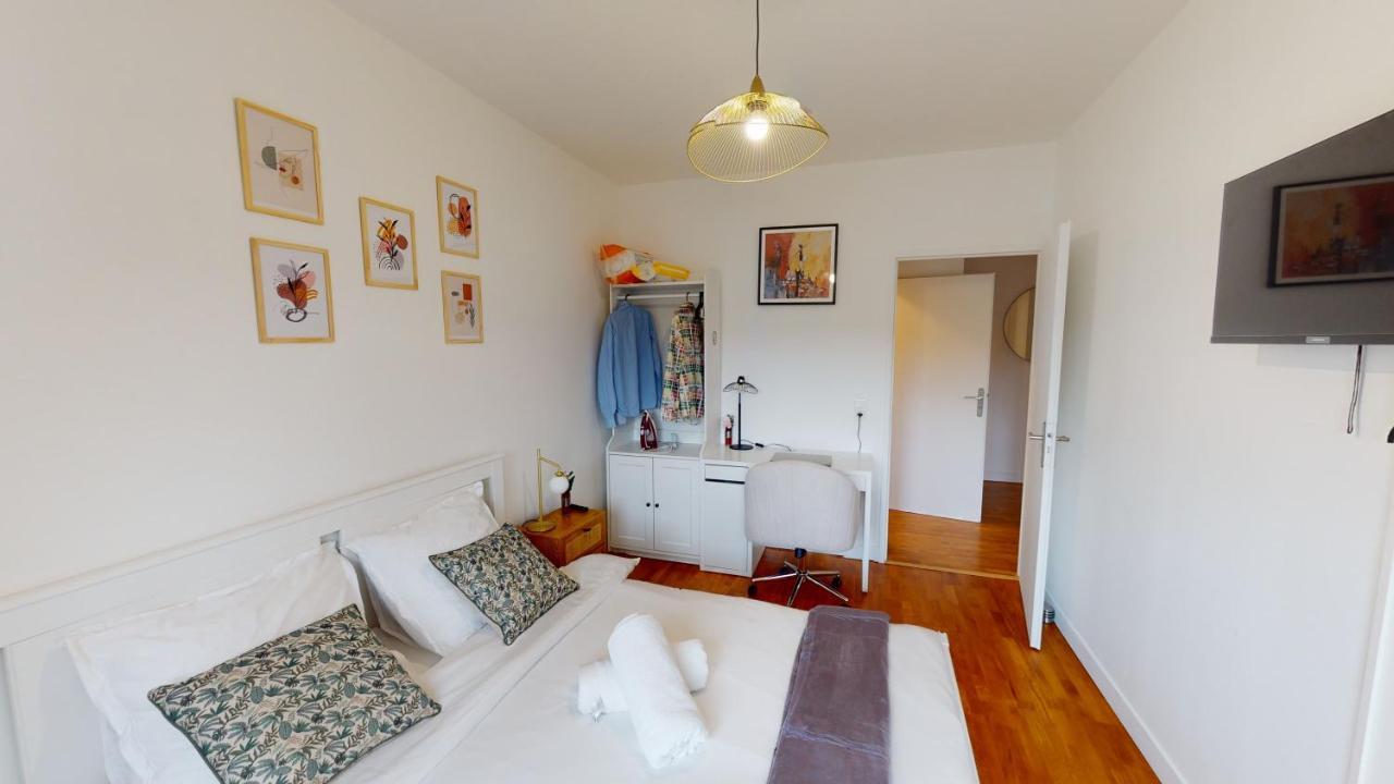Apartmán Live Like A Local Stylish 2Br With Balcony & Parking Saint-Denis  Exteriér fotografie